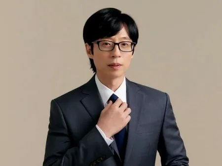不開黃腔、擁抱性平！黃仁勳與比爾蓋茲都折服的「零侵略幽默」，揭密國民MC劉在錫長青35年利他哲學