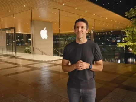 蘋果iPhone首款摺疊機要來了？新CEO特納斯首秀受矚目，還得兼顧2030淨零考卷