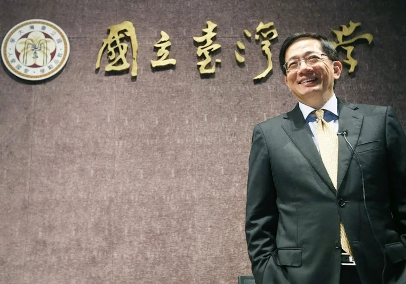 面對教部威權不妥協 管中閔反擊：我們必將贏回大學自治