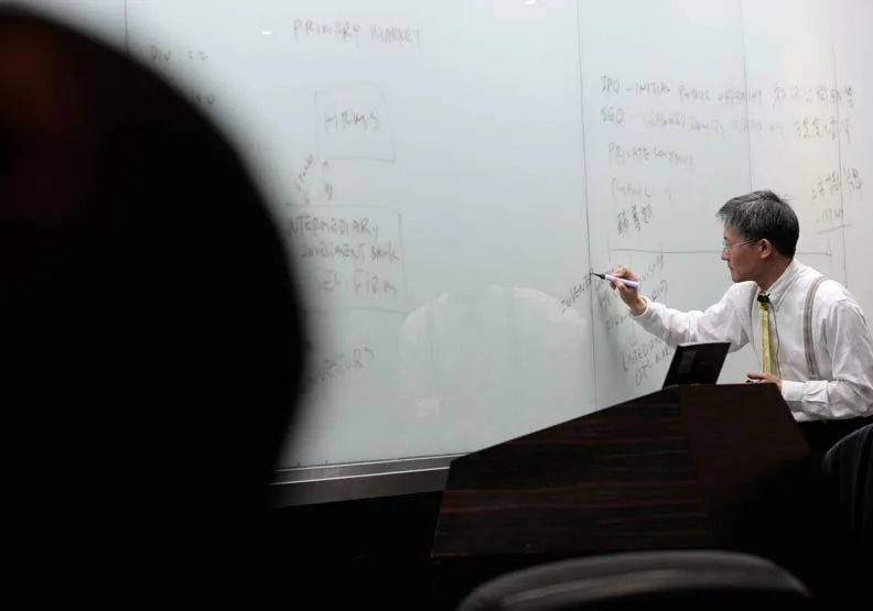 教育部要求提高師生比 未必是教授高齡化解方