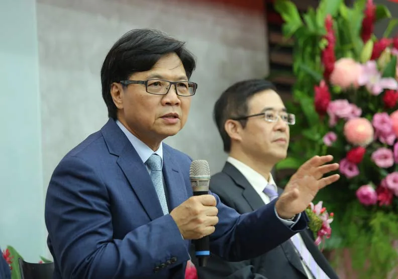 一個台大校長換了三個教育部長...葉俊榮閃辭獲准
