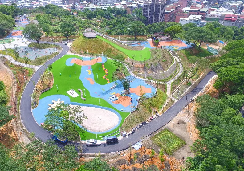 新北公園共融遊戲場-中和員山公園