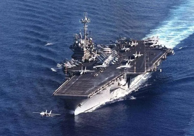 1996年3月台海危機時，率領龐大戰鬥群航向台灣海峽弭平台海飛彈危機的美軍第七艦隊「獨立號」航空母艦。圖取自美軍網站