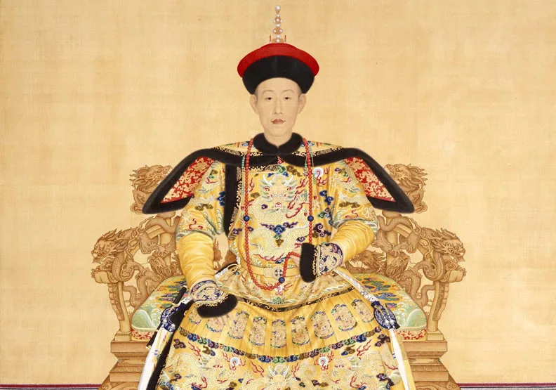 清高宗乾隆帝朝服像。圖片來源：維基百科