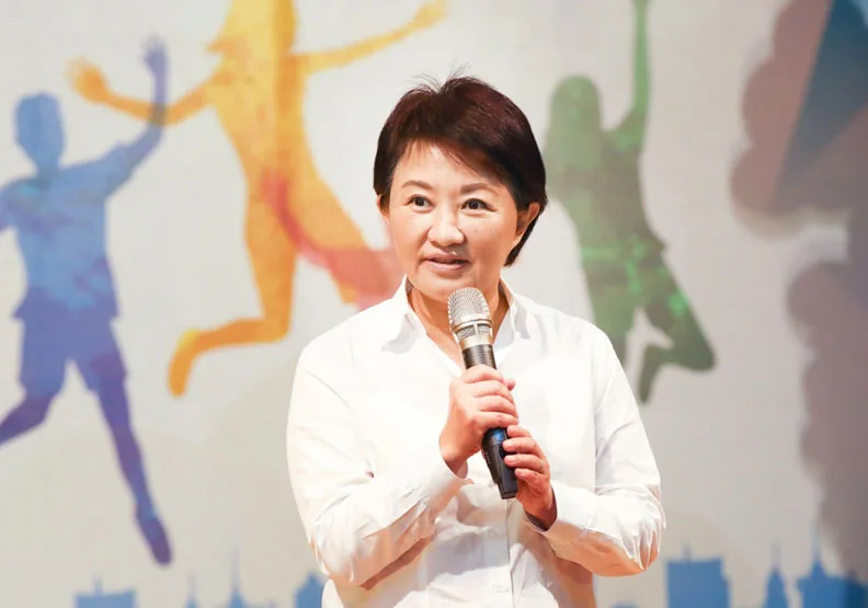 圖／台電中火二號機組重啟發電，台中市長盧秀燕表示，台電違法開機，中市府必須依法行事。取自盧秀燕臉書 