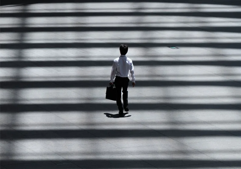 台灣走向超高齡社會，人力結構也隨之改變。Unsplash by Ryoji Iwata