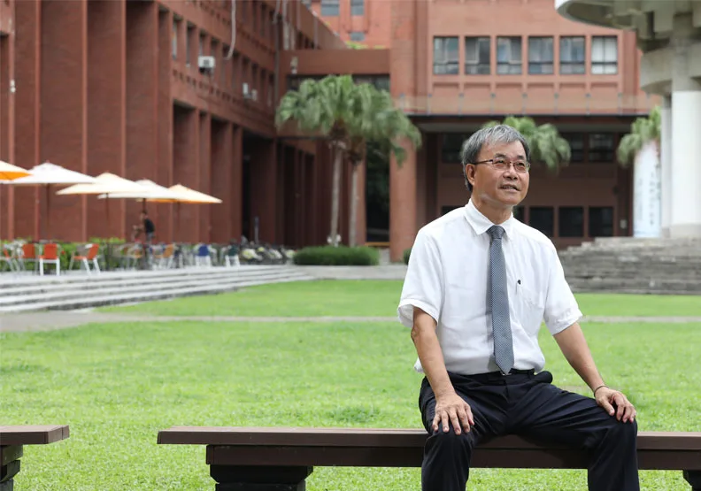 論文抄襲事件落幕後，中山大學校長鄭英耀接受《遠見》專訪，重申捍衛學術倫理的決心。