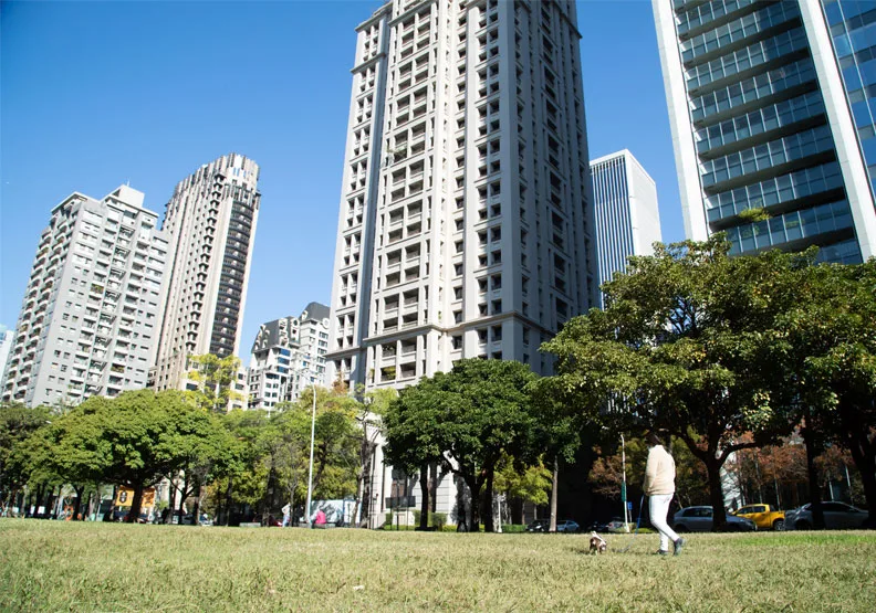 囤房稅針對非自用住宅，對囤房大戶、建商較有影響，預料市場將出現五大變化。池孟諭攝