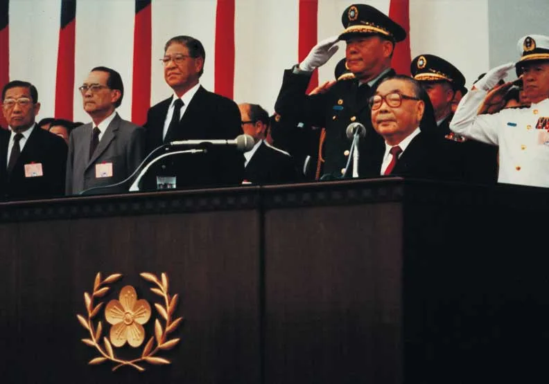 4月27日是蔣經國113歲冥誕，郭董在臉書緬懷蔣經國。遠見資料照