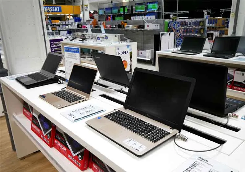 受惠5G、高效能運算商機持續、年底備貨需求釋出，筆電、顯示卡、伺服器等需求熱絡，加上年終銷售旺季到來，支撐電子與資通訊產品接單成長。圖／wikimedia commons by Santeri Viinamäki