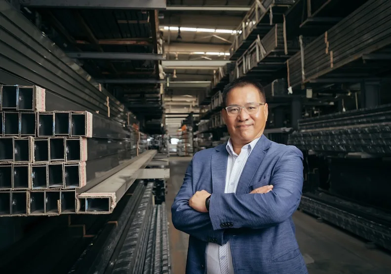 啟翔輕金屬科技董事長陳百欽帶領團隊，秉持要把事情做到最好、隨時因應挑戰的決心與能力。