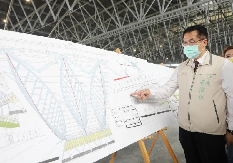 圖 / 臺南市黃偉哲市長認為，透過建構優質投資環境、協助企業數位轉型升級，以及南科沙崙雙引擎的優勢，串聯完整的高科技產業聚落，臺南將成為南方新矽谷。（臺南市政府提供）