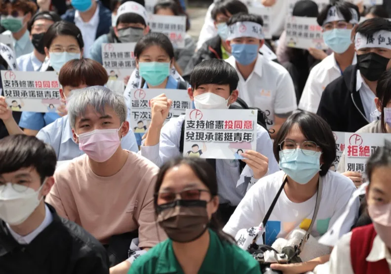 2022年11月26日，台灣舉行九合一大選，當天還有18歲公民權公投。圖片來源：林昶佐臉書