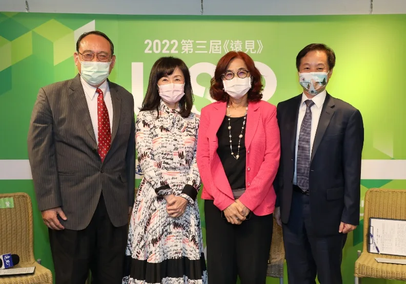 圖／左起依序為屏科大校長戴昌賢、成大校長蘇慧貞、《遠見雜誌》社長楊瑪利、東海大學校長張國恩。張智傑攝