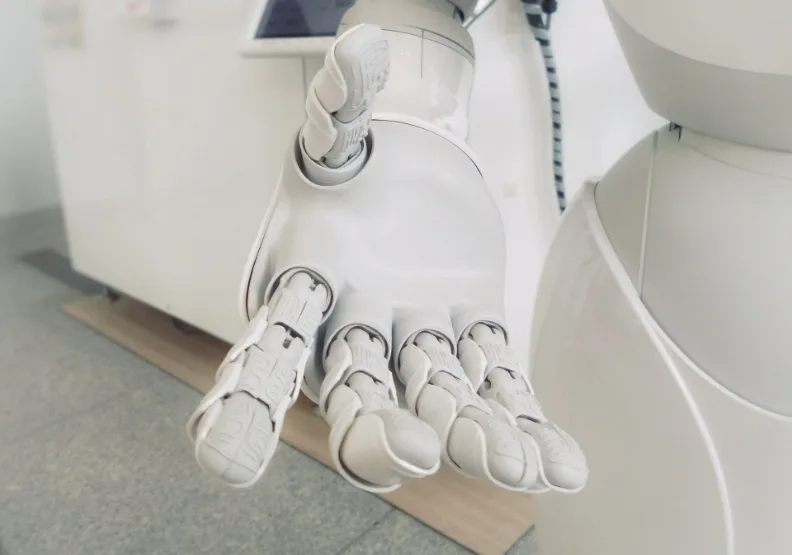 根據個人情況提供優化客製的服務，正是AI 的優勢所在，僅為情境配圖。圖片來自unsplash