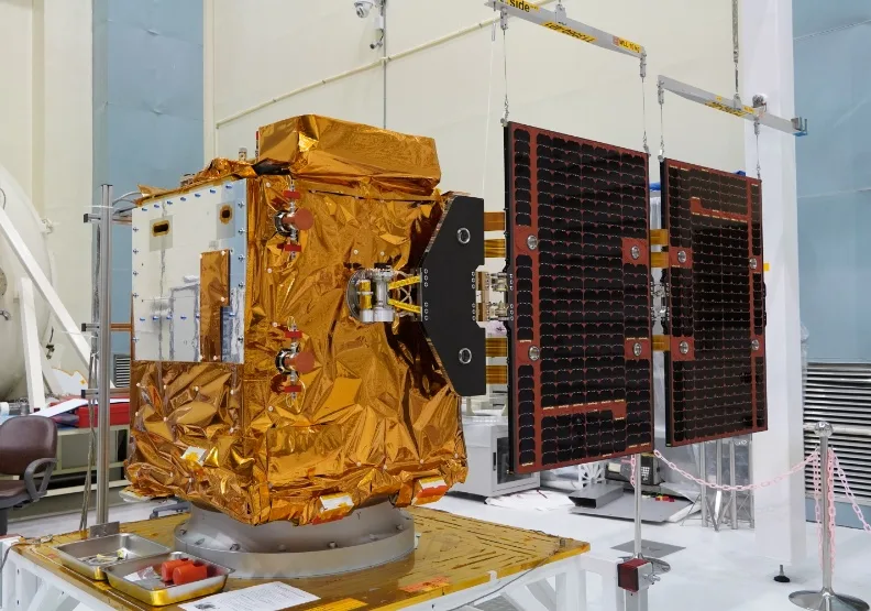 圖／台灣第一顆搭載國內自製的「全球衛星導航系統反射接收儀」（GNSS-R）的衛星「獵風者TRITON」（FORMOSAT-7R）。科技部提供