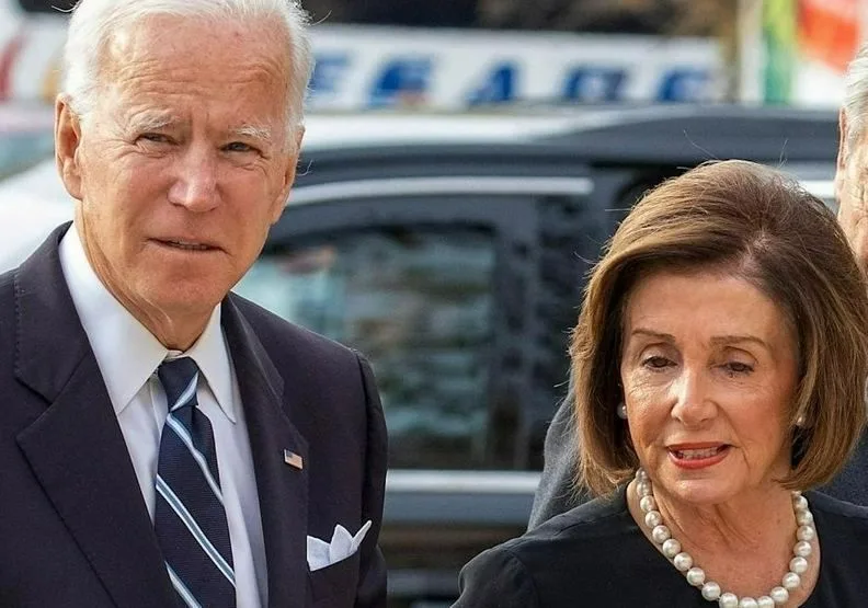 美國總統拜登與裴洛西。取自Nancy Pelosi臉書