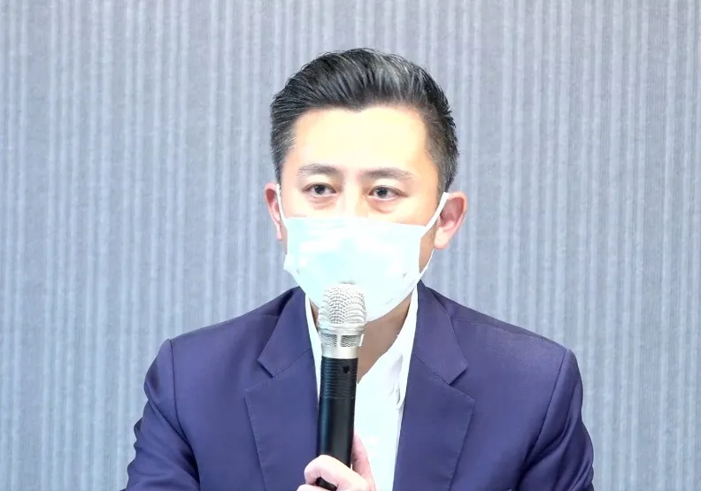 林智堅火線回應台大撤學位。圖片來源：林智堅臉書。