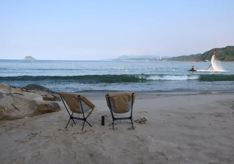 靜享一晌海色海聲海風海光，也是陶然。葉怡蘭提供