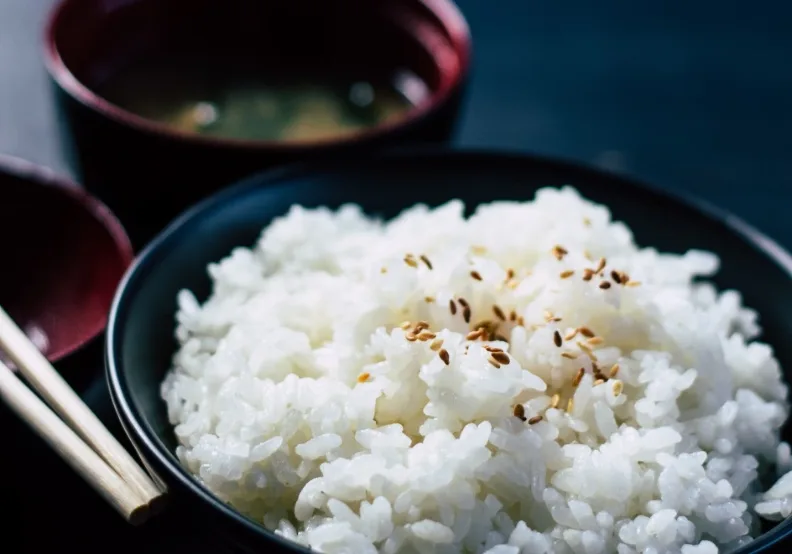 《日本和食考》／僅為情境圖，取自unsplash