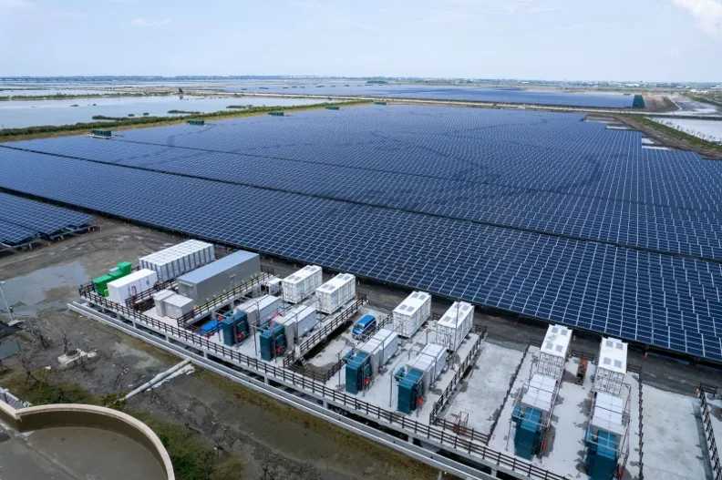 在2050淨零碳排的大旗下，再生能源的發展是已經沒有回頭路，而光電更是其中重要的一環。台電提供