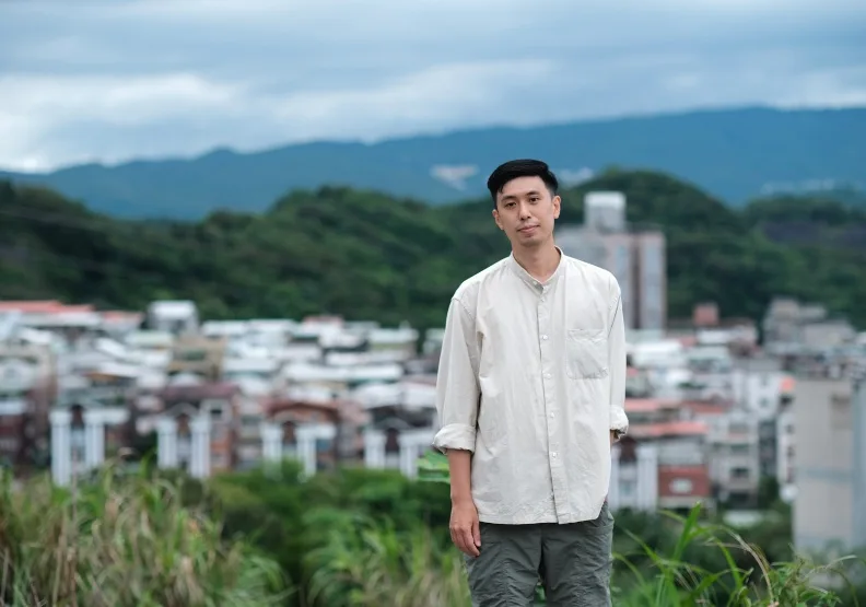圖／郭書成在汐止伯爵山莊當里長已即將滿4年，並且還要繼續參選。實現會社提供