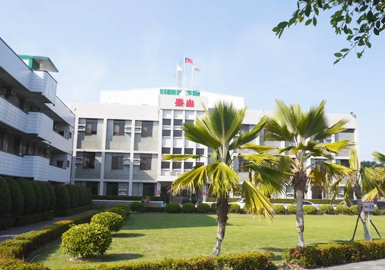 圖／泰山12月5日透過巨額逐筆交易方式，出售轉投資全家便利商店約19%股權。取自泰山官網