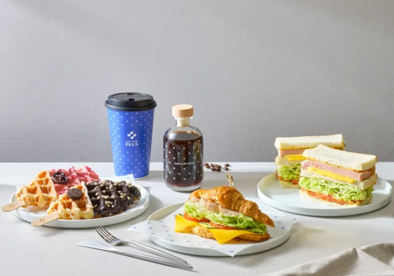 圖／Let's Café PLUS主打冰滴咖啡、調酒咖啡和手作鮮食餐點。全家提供