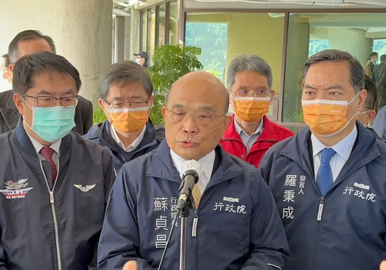 圖／行政院長蘇貞昌今天宣布全民發6000元，加發低收入戶每人750元、中低收入戶每人500元。聯合新聞網提供