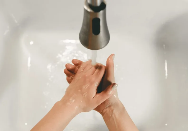 《集體錯覺》／僅為情境圖，取自unsplash