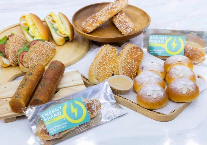 「ENERGY BREAD能量麵包」每份含有20g蛋白質。統一企業提供