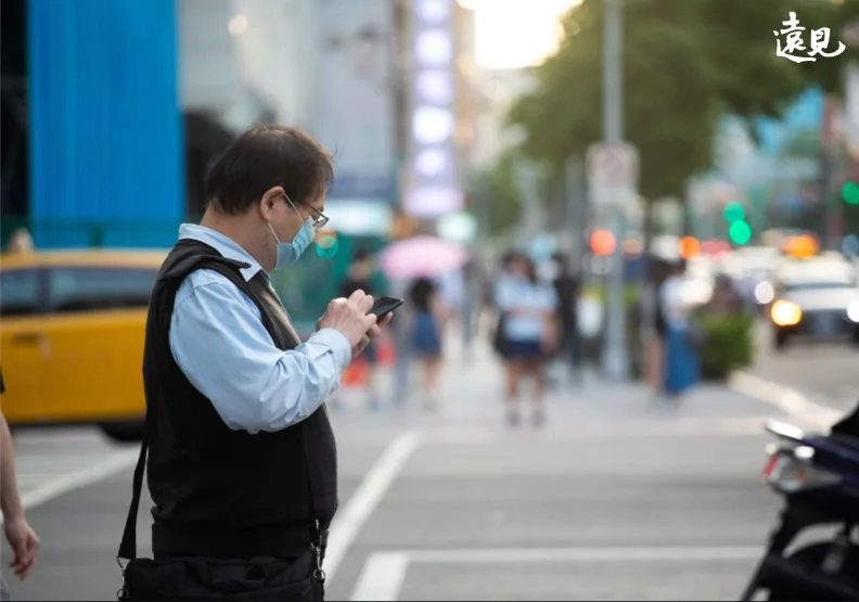 人力銀行表示，根據調查，有高達90％上班族不滿意目前薪資待遇，創下近5年新高。池孟諭攝