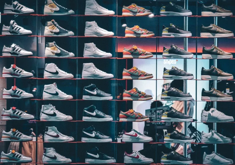 寶成為Nike、Adidas等運動鞋品牌代工，將在印度工業大省坦米爾那都投資設廠。Unsplash by Lennart Uecker