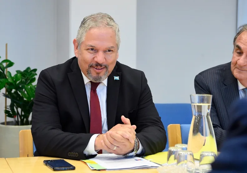 宏都拉斯外交部長雷依納（Eduardo Enrique Reina）。Flickr by IAEA Imagebank