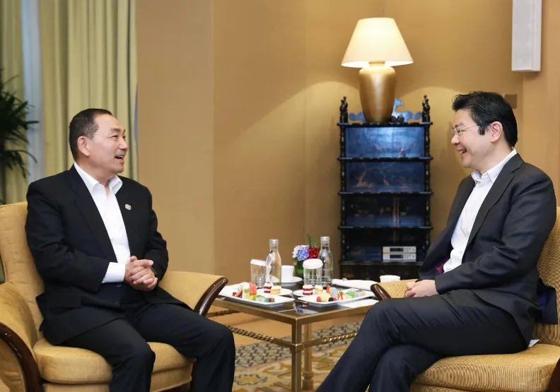 新北市長侯友宜21日上午拜會新加坡副總理黃循財。取自黃循財臉書