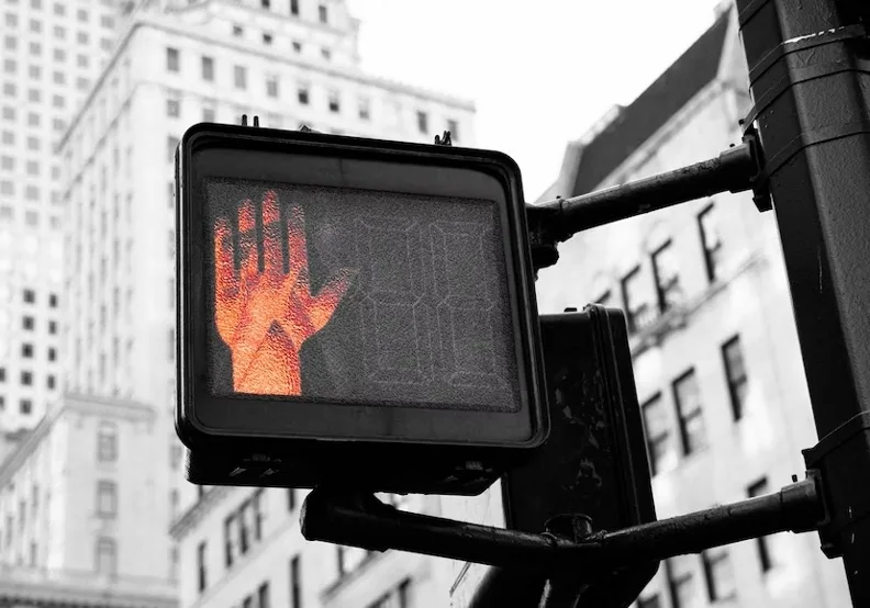 《從說話洞察人心》／僅為情境圖，取自unsplash