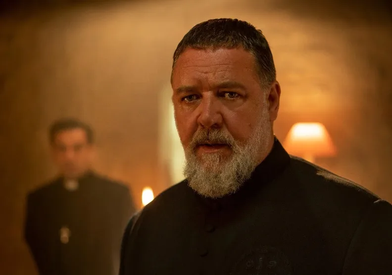 奧斯卡影帝羅素克洛最新電影《梵蒂岡驅魔士》（圖：IMDb／The Pope's Exorcist (2023) ）