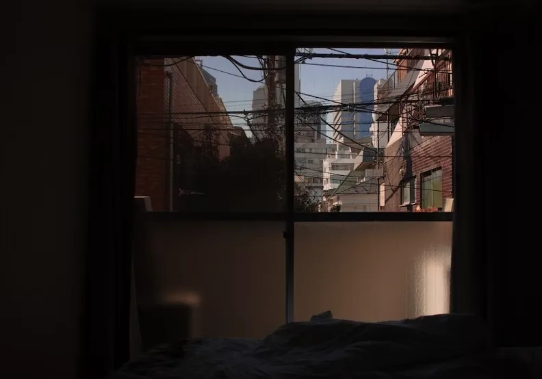 《無人知曉的房間》／僅為情境圖，取自unsplash