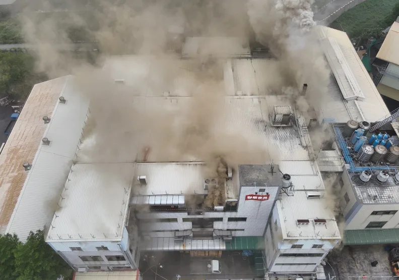 聯華食品北斗廠大火造成7死15人輕重傷， 廠方表示火警發生時，曾啟動自衛消防編組卻失敗。彰化縣消防局提供