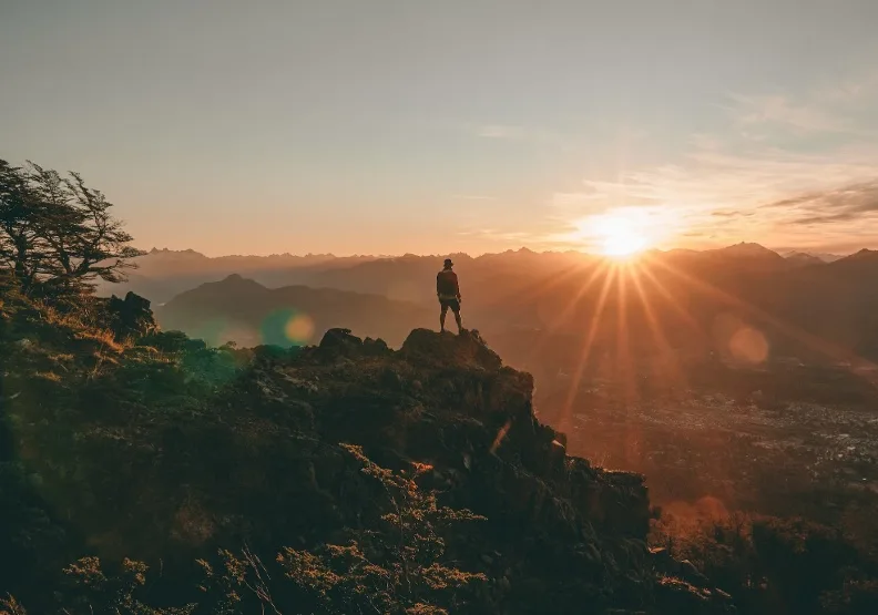 《至少努力當上主管一次吧》／僅為情境圖，取自unsplash