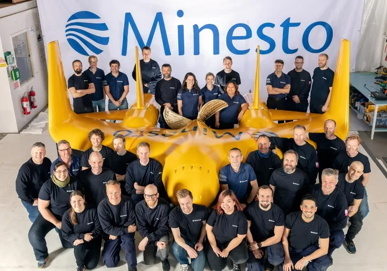 Minesto花10多年縮小發電設備尺寸，維持發電效能更便於維運，陸續啟動海洋能案場建置。台灣明耐提供。