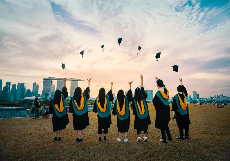 2023最佳大學六面向評比出爐，最終以臺大奪18項獲冠軍，中醫大五項居首。Photo by Pang Yuhao on Unsplash