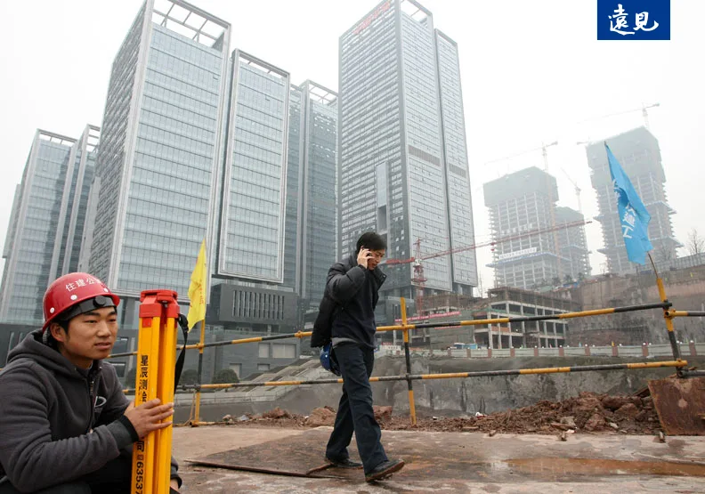 中國放鬆房市政策，推出首購「認房不認貸」，被視為提振房市的一記「深水炸彈」。張智傑攝