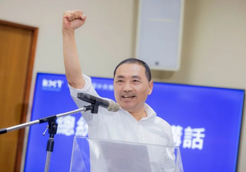 侯友宜表示，如果他當選總統，會努力確定兩岸穩定和平，在確定兩岸穩定和平後，就將兵役恢復為4個月。取自侯友宜臉書