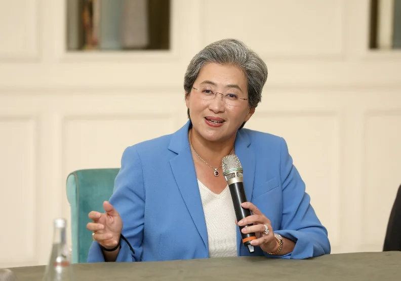 2024台北國際電腦展6月登場，邀請AI晶片大廠超微董事長暨執行長蘇姿丰打頭陣，於6月3日主題演講。圖為蘇姿丰2023來台受訪畫面。張智傑攝