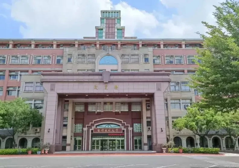 本月底停辦退場的台灣首府大學， 大片校區及建物如何利用地方關切，最新傳出環保局也是選項之一。取自聯合新聞網，記者謝進盛／攝影