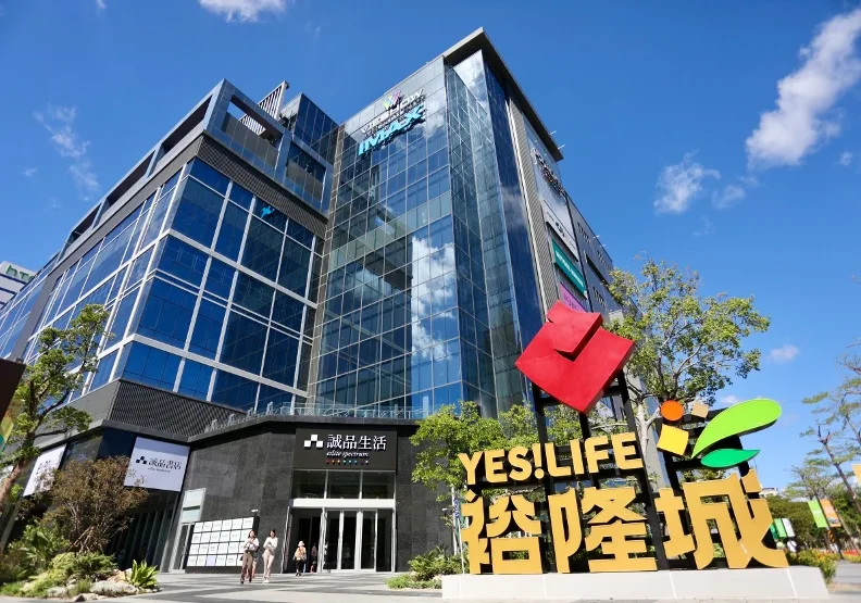 新店裕隆城今28日正式開幕！這座新北最大商城，堪稱裕隆集團執行長嚴陳莉蓮引領集團持續前行的重要里程碑。張智傑攝