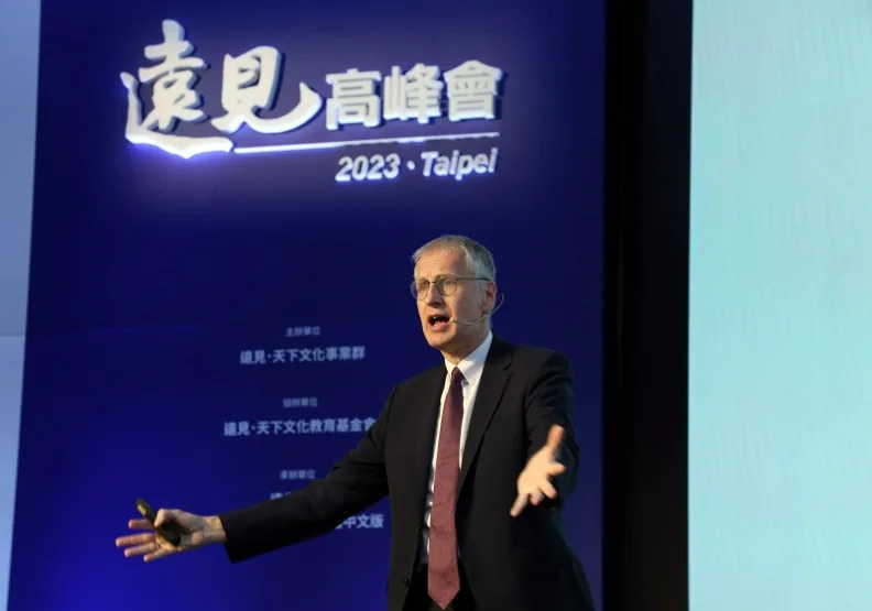 牛津大學網路研究所教授麥爾荀伯格擔任遠見高峰會貴賓講者，深切剖析AI對人類的衝擊與因應之道。張智傑攝