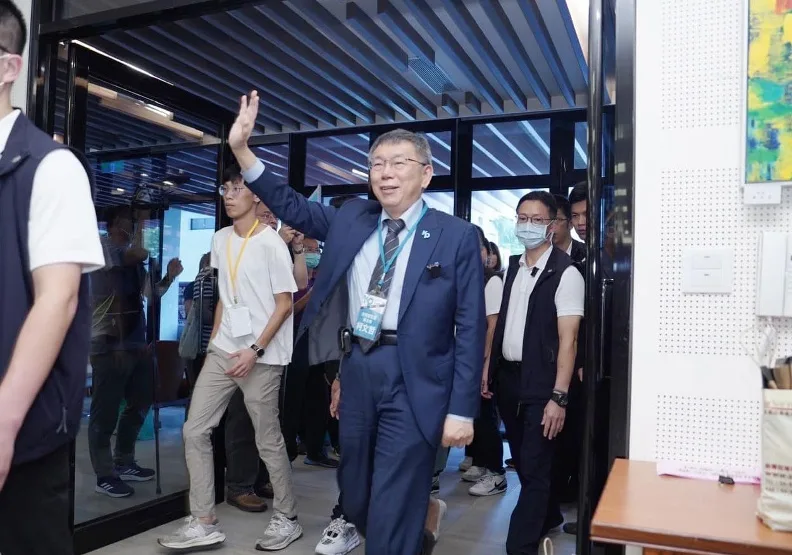 侯友宜喊初選、民調恐來不及！進入政黨協商？柯文哲：可以呀。取自柯文哲臉書