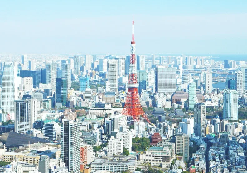 前日本銀行（BOJ）官員及現任千葉銀行研究所所長前田英二預測，2024年的日本企業員工薪資的成長預計將超越去年，達到約4%。Unsplash by Jaison Lin